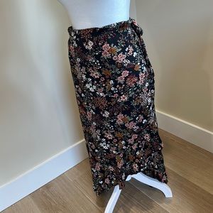 Abercrombie & fitch medium floral wrap asymmetrical skirt